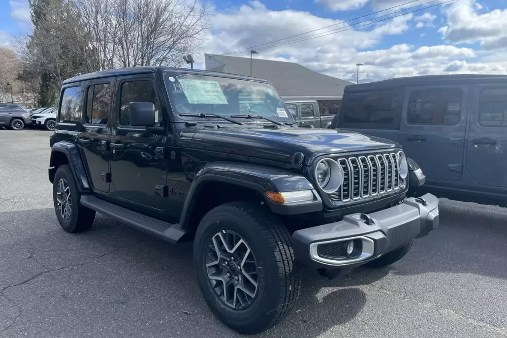 2025 Jeep Wrangler Sahara photo 1
