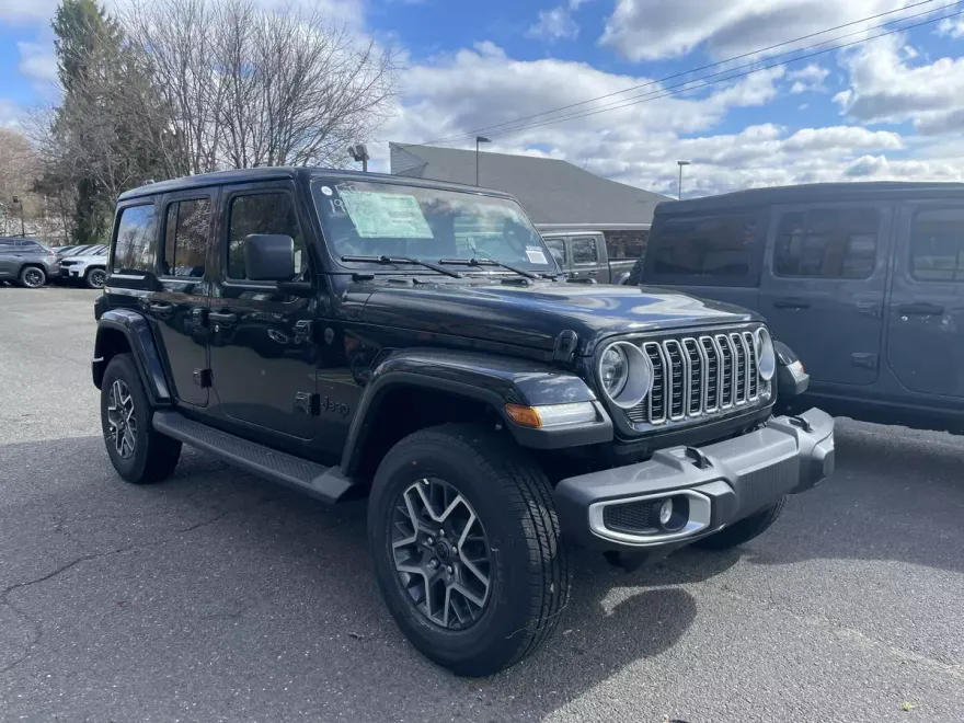 2025 Jeep Wrangler Sahara photo 1