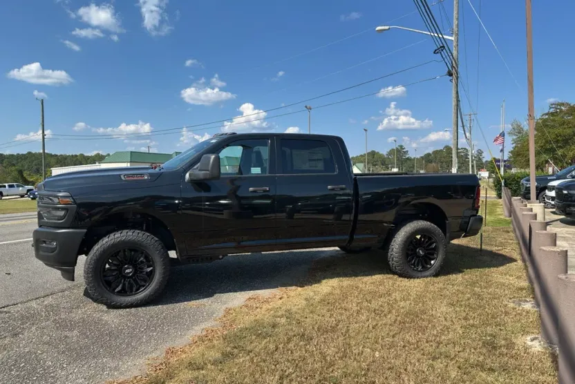 2025 Ram 2500 Tradesman photo 1