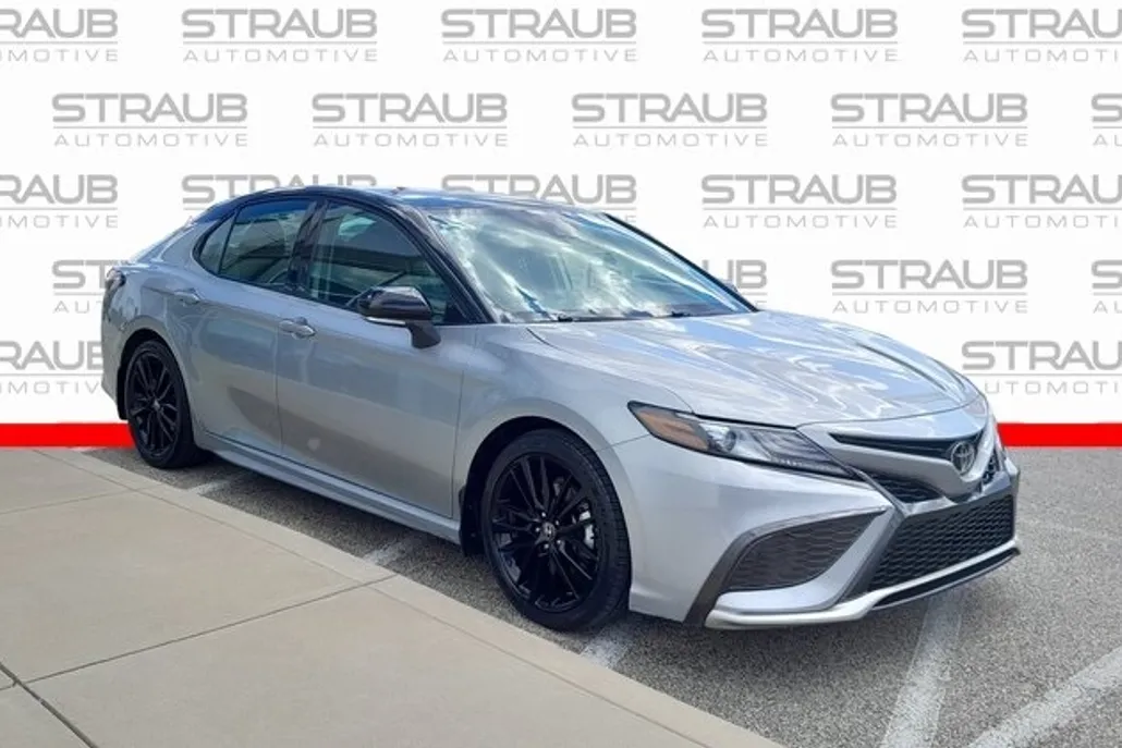 2021 Toyota Camry XSE photo 1