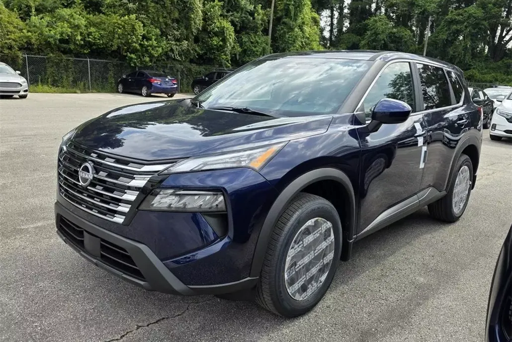 2026 Nissan Rogue SV photo 1