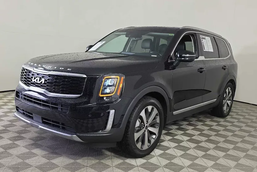 2022 Kia Telluride EX photo 1