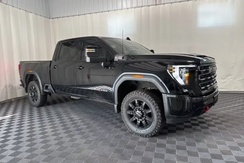 2024 Gmc Sierra HD AT4 photo 1
