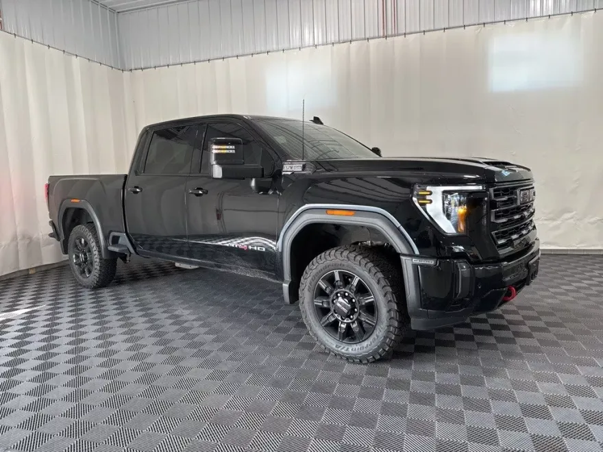 2024 Gmc Sierra HD AT4 photo 1