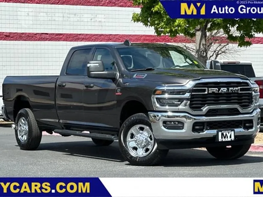 2025 Ram 2500 Tradesman photo 1