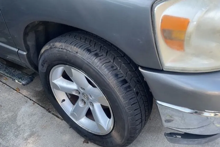 2007 Dodge Ram SLT photo 1