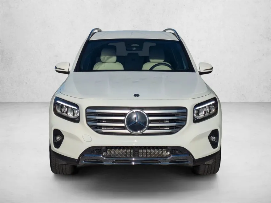 2025 Mercedes Benz GLB 250 4MATIC photo 1