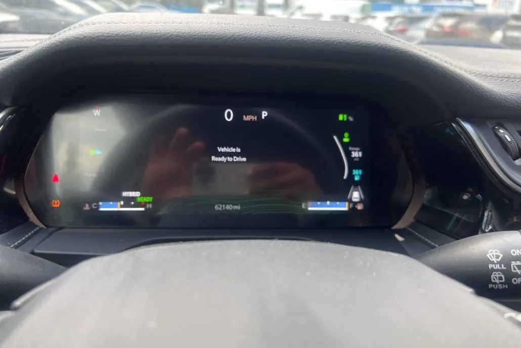 2023 Jeep Cherokee Base photo 1
