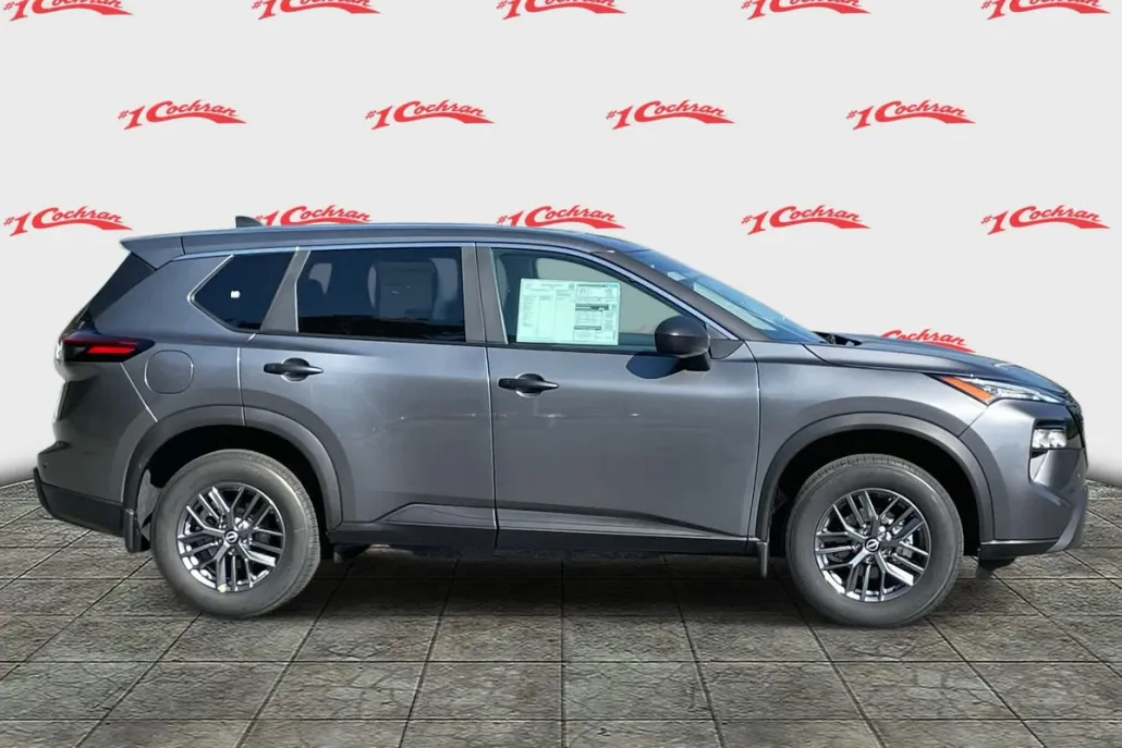 2026 Nissan Rogue S photo 1