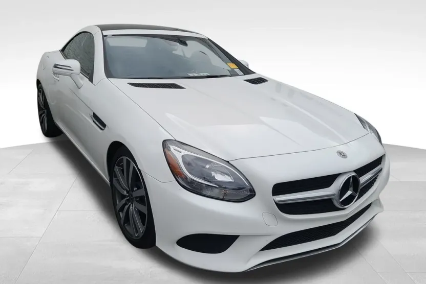 2018 Mercedes Benz SLC 300 photo 1