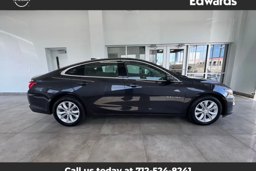 2023 Chevrolet Malibu 1LT photo 1