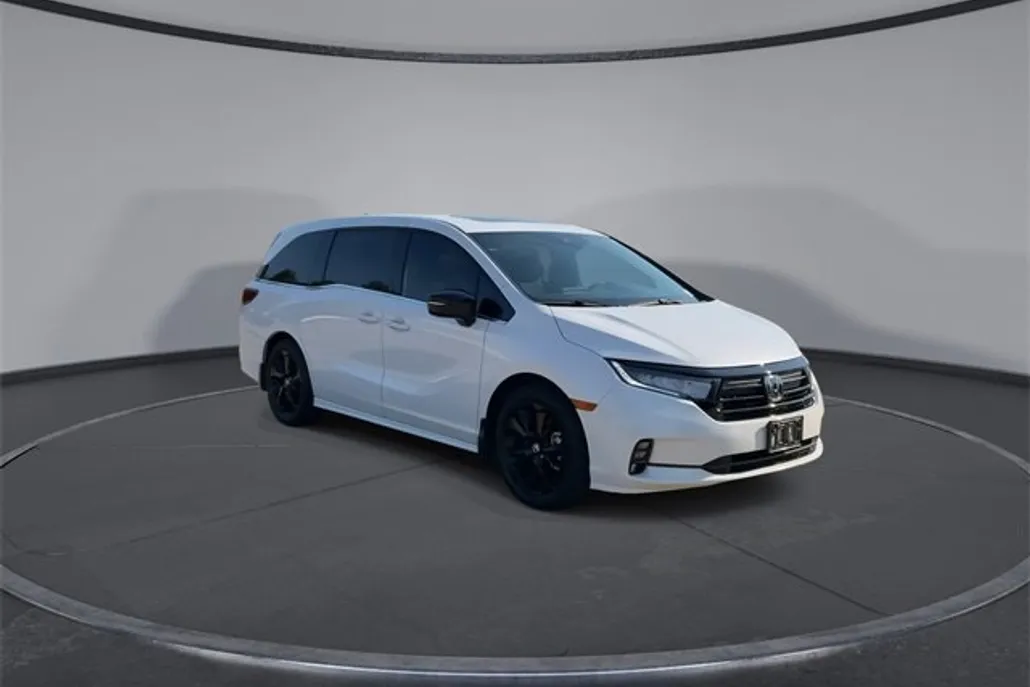 2024 Honda Odyssey Sport photo 1