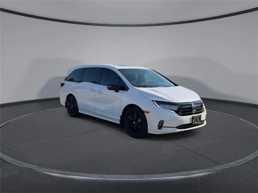 2024 Honda Odyssey Sport photo 1