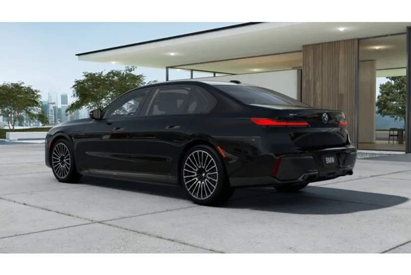 2026 Bmw 750e photo 1