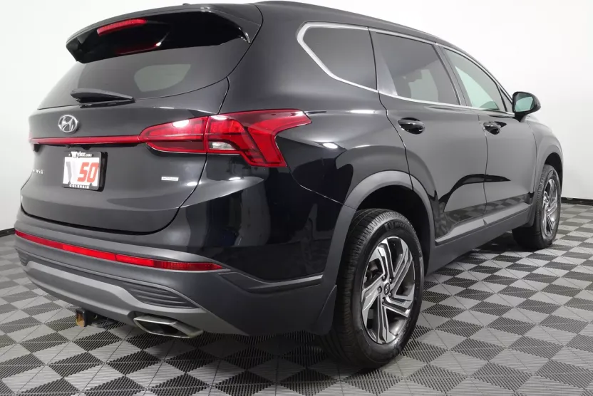 2022 Hyundai Santa Fe SE photo 1