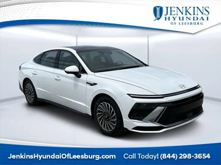 2025 Hyundai Sonata Hybrid Limited photo 1