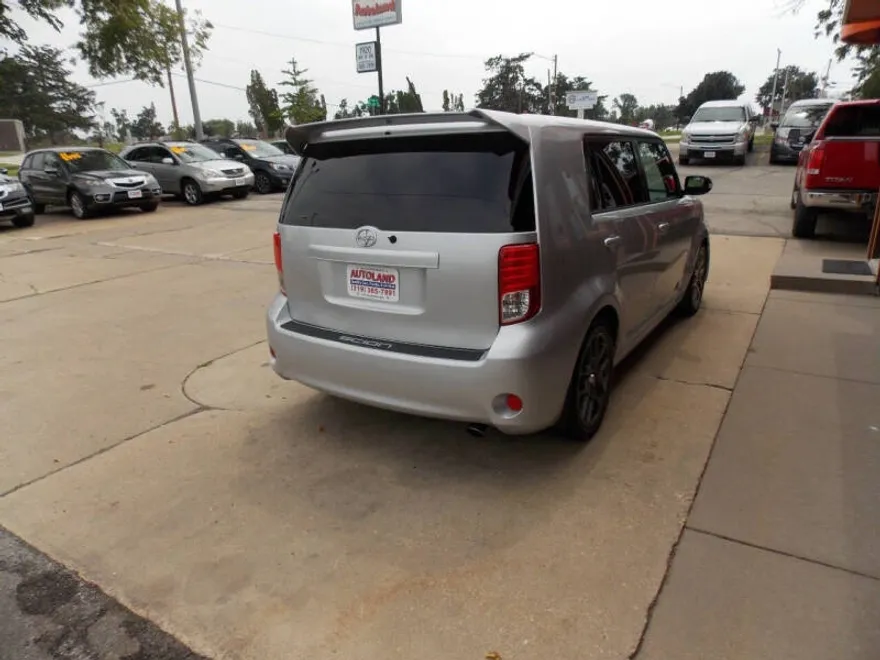 2011 Scion xB photo 1