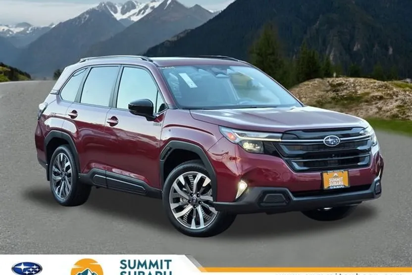 2025 Subaru Forester Touring photo 1