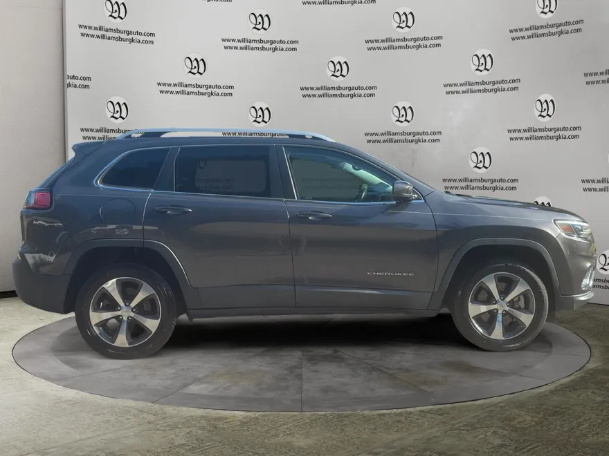 2019 Jeep Cherokee Limited photo 1