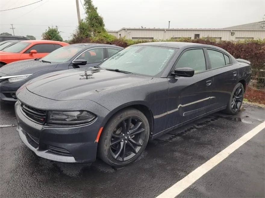 2018 Dodge Charger SXT photo 1
