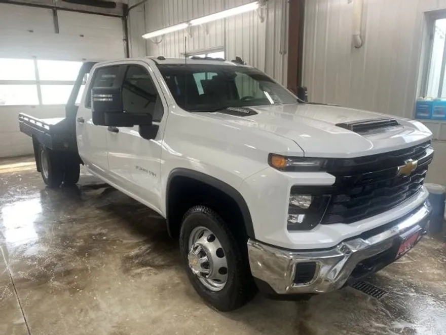 2025 Chevrolet Silverado 3500HD Work Truck photo 1