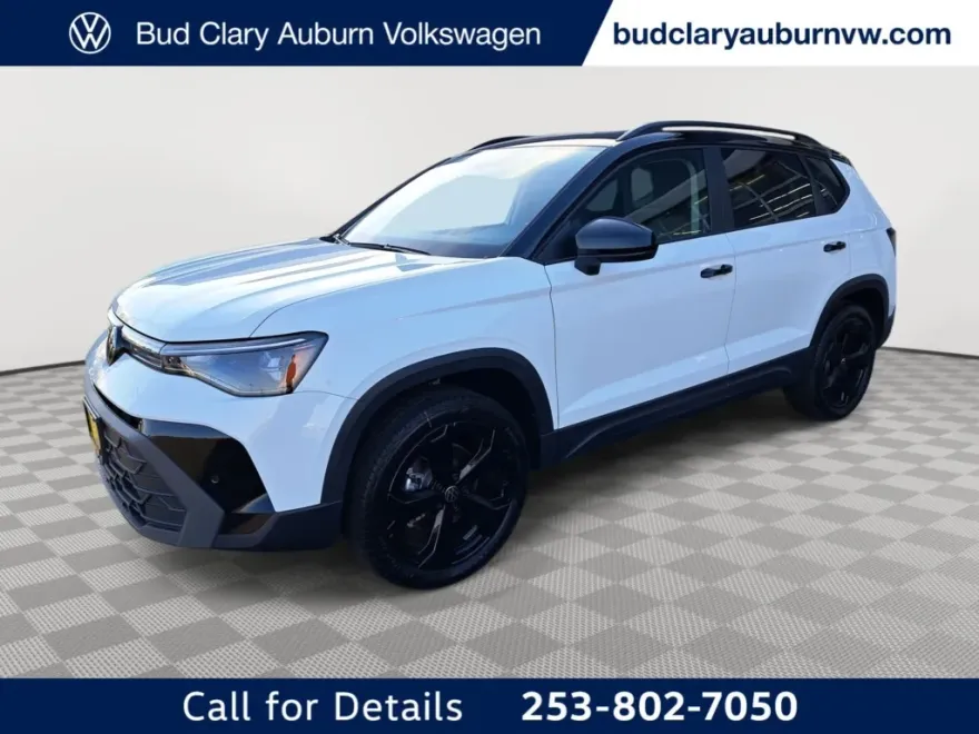 2025 Volkswagen Taos SE photo 1