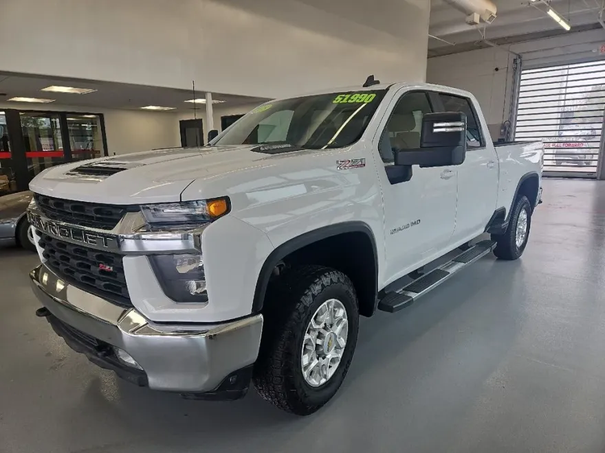 2023 Chevrolet Silverado 2500HD LT photo 1
