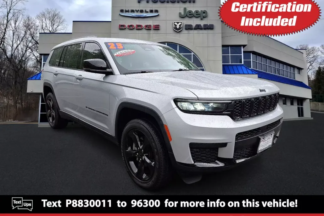2023 Jeep Grand Cherokee Altitude photo 1