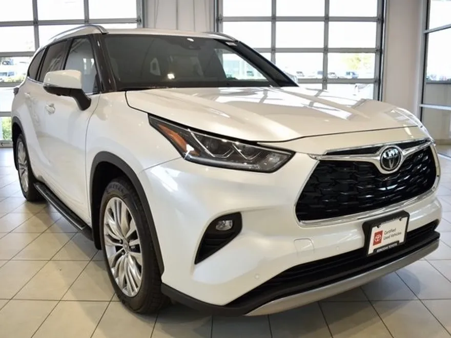 2025 Toyota Highlander Platinum photo 1