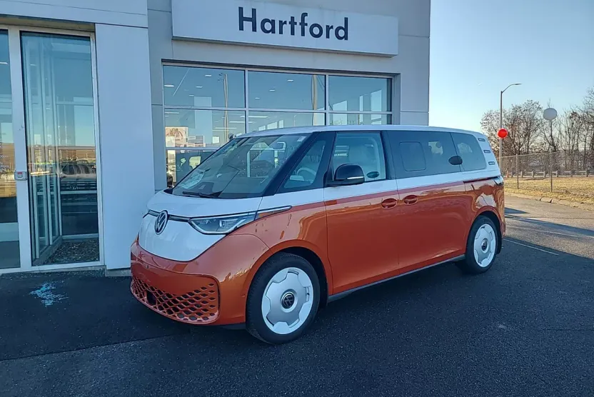 2025 Volkswagen ID. Buzz photo 1