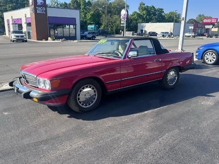 1988 Mercedes Benz 560 photo 1