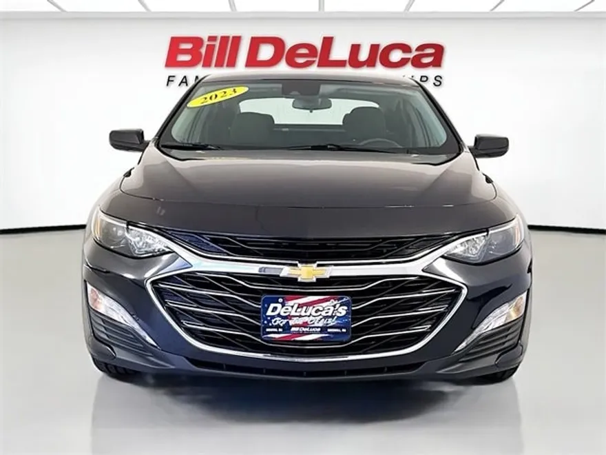 2023 Chevrolet Malibu 1LT photo 1