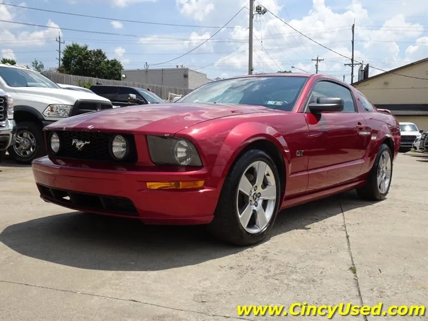 2006 Ford Mustang GT Deluxe photo 1