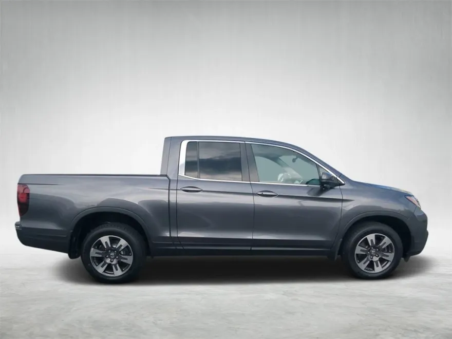 2018 Honda Ridgeline RTL-T photo 1