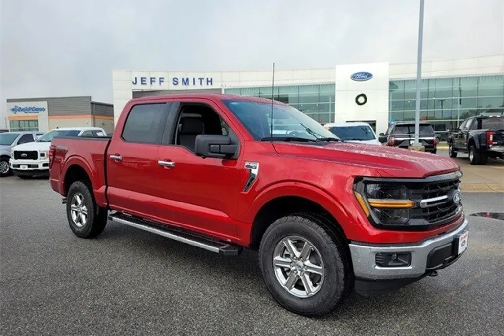 2024 Ford F-150 XLT photo 1