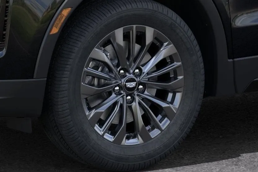 2025 Cadillac XT4 Premium Luxury photo 1