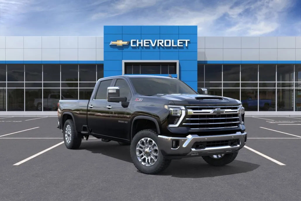 2025 Chevrolet Silverado 3500HD LTZ photo 1