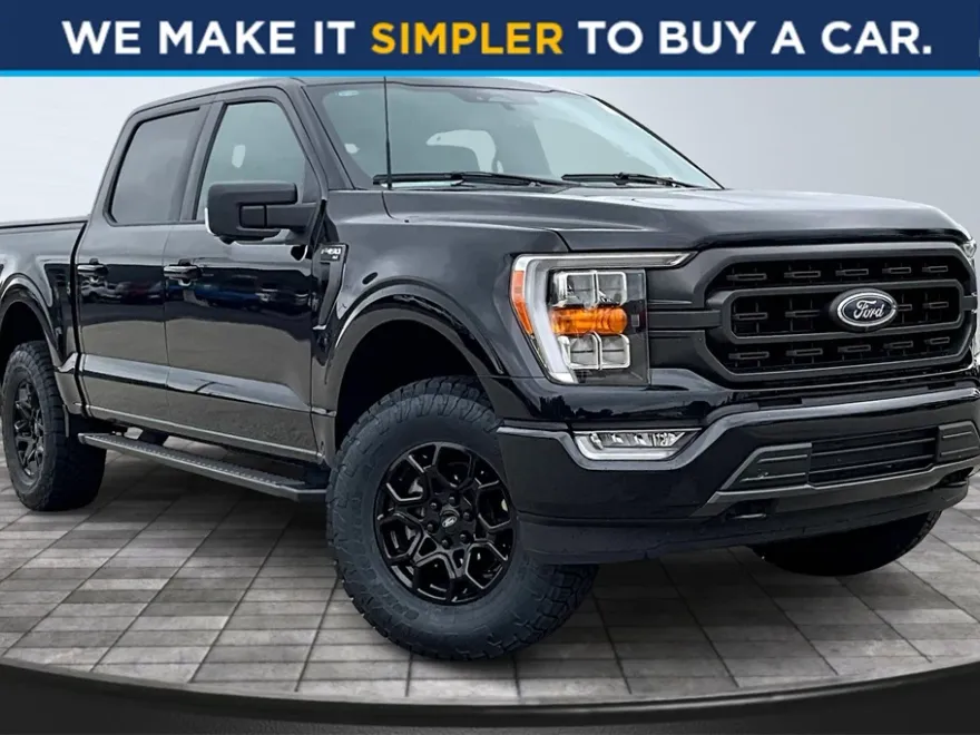 2023 Ford F-150 XLT photo 1