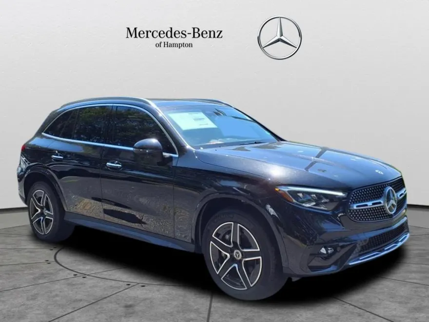 2025 Mercedes Benz GLC 300 4MATIC photo 1