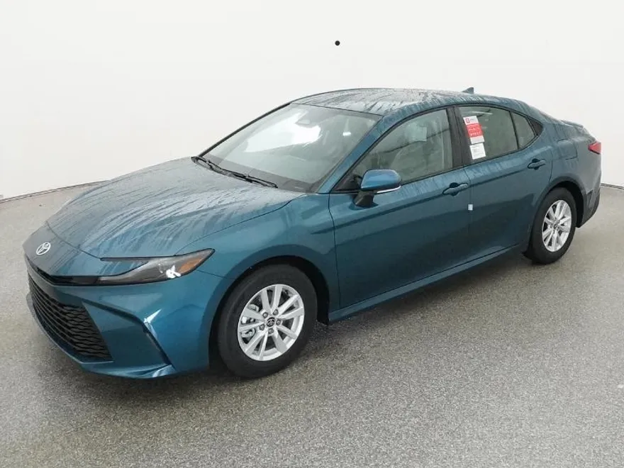 2026 Toyota Camry LE photo 1