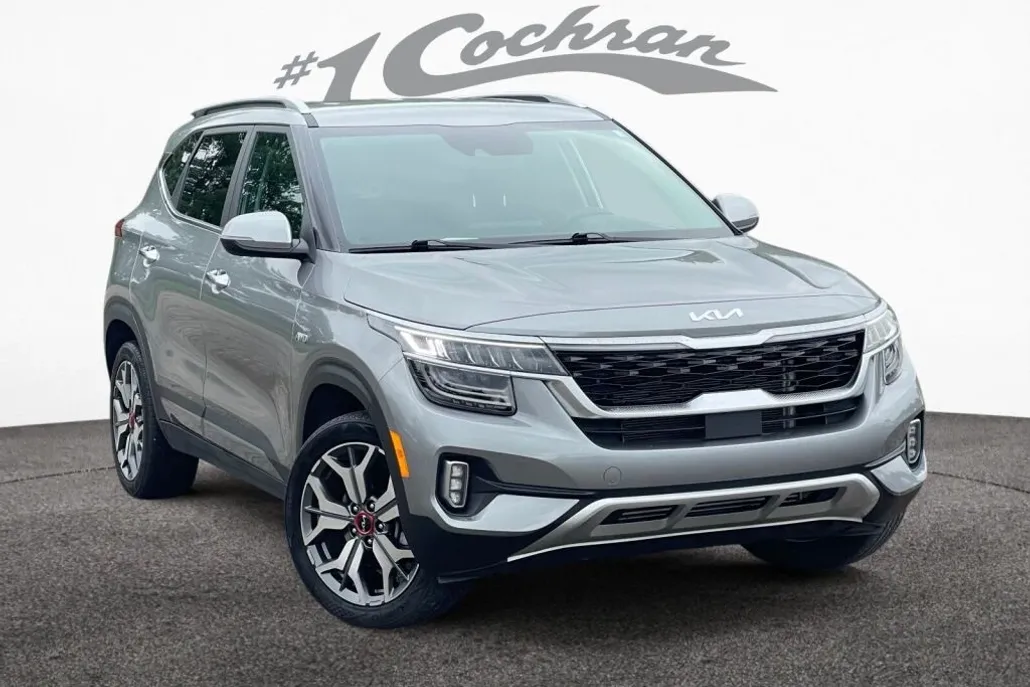 2023 Kia Seltos SX photo 1