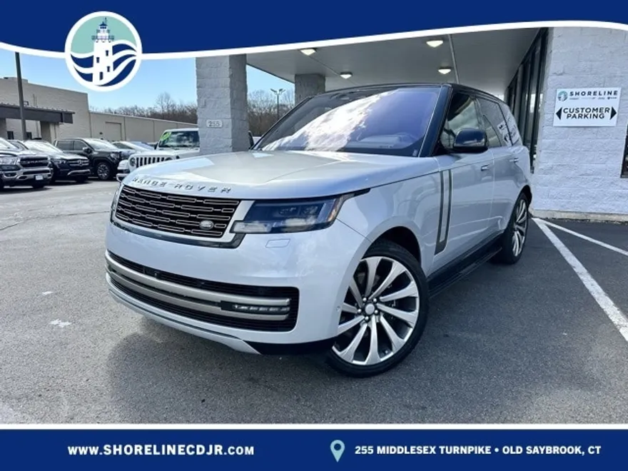 2023 Land Rover Range Rover SE photo 1