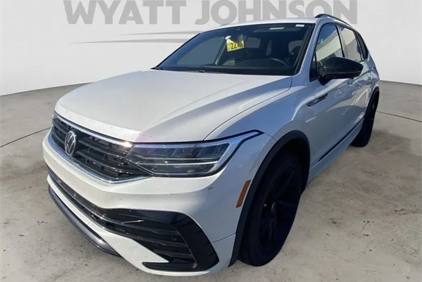 2023 Volkswagen Tiguan SE R-Line Black photo 1