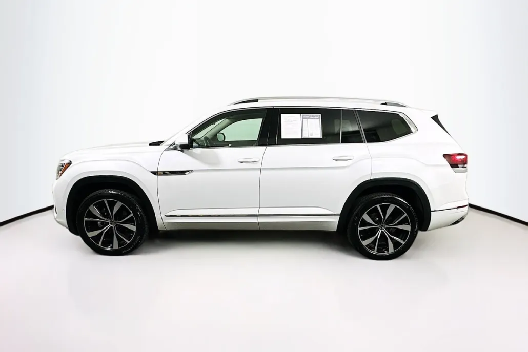 2024 Volkswagen Atlas SEL Premium R-Line photo 1
