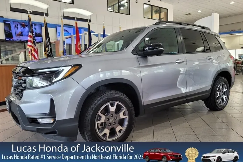 2023 Honda Passport TrailSport photo 1