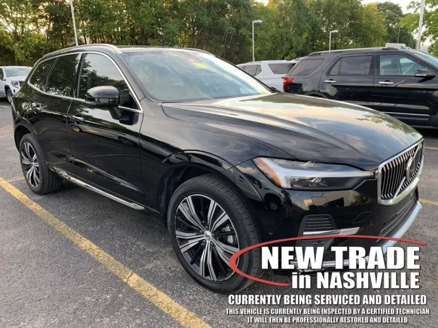 2023 Volvo XC60 Plus photo 1