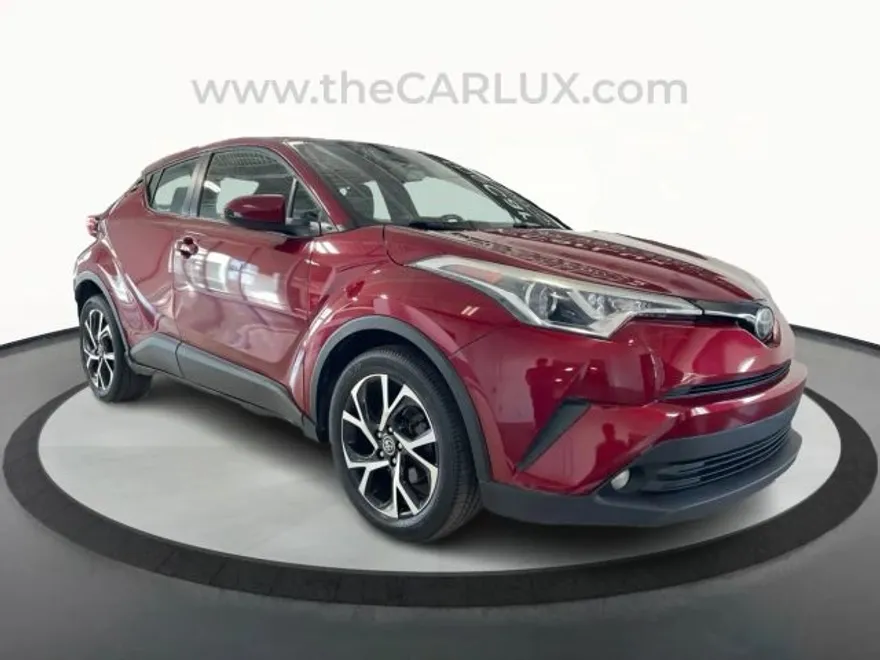 2018 Toyota C-HR XLE Premium photo 1