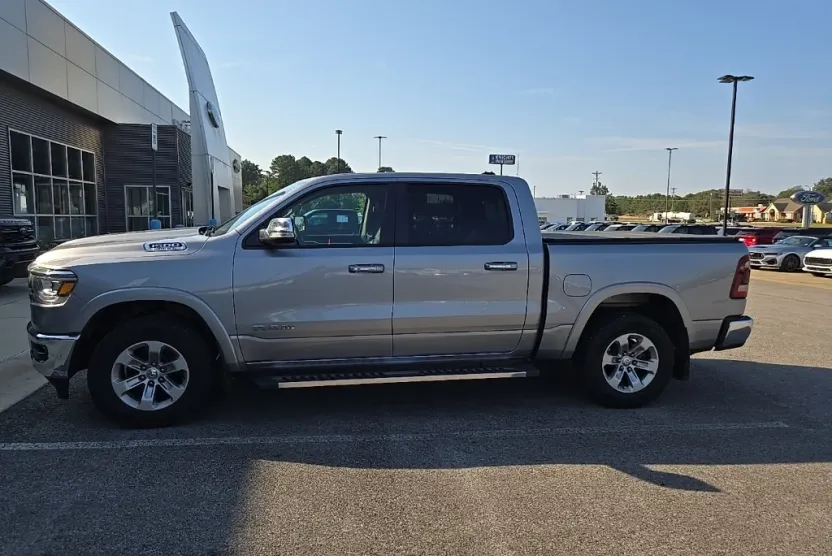 2021 Ram 1500 Laramie photo 1
