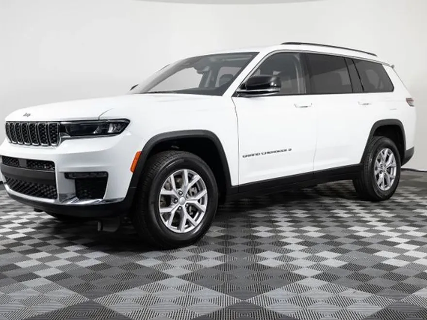 2022 Jeep Grand Cherokee Limited photo 1