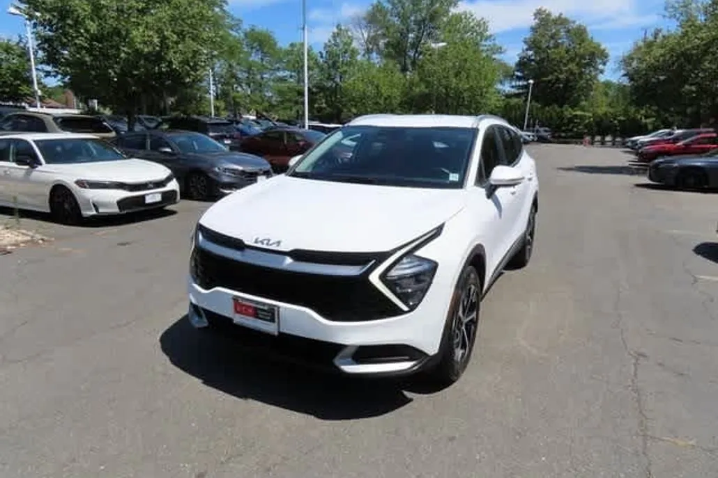 2023 Kia Sportage EX photo 1